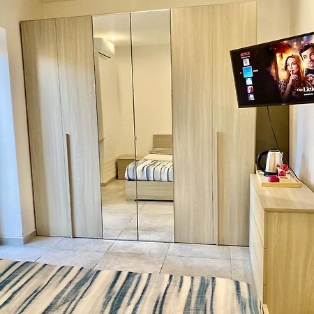 Appartamento Moderno A 15 Minuti Dal Centro Di Roma Exterior foto