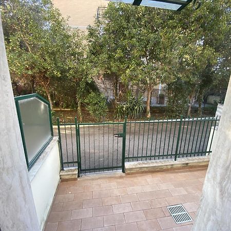 Appartamento Moderno A 15 Minuti Dal Centro Di Roma Exterior foto